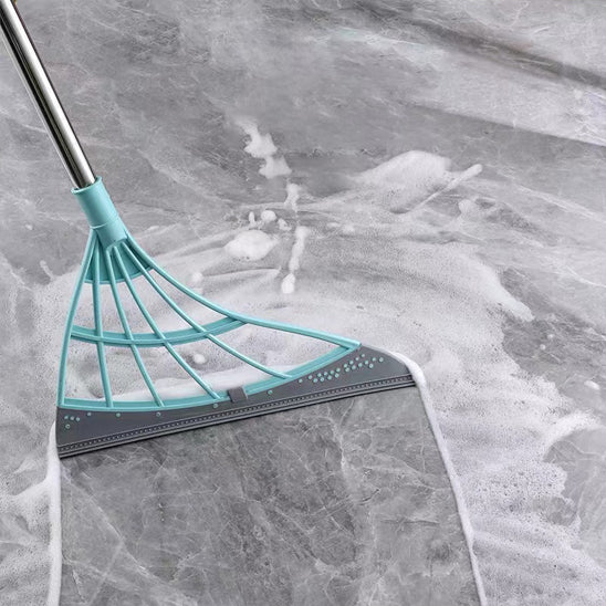 Balai nettoyage sol-savon salle de bain