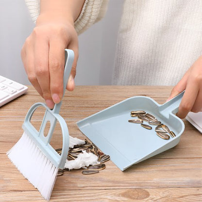 balayette ramasse miettes bleu