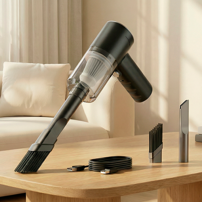 mini aspirateur avec ses accessoires dans le salon propre