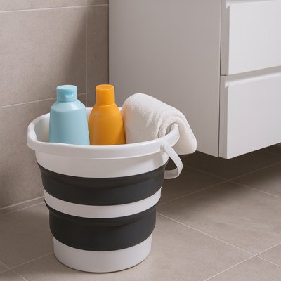 Seau pliable pour vos accessoires de salle de bain